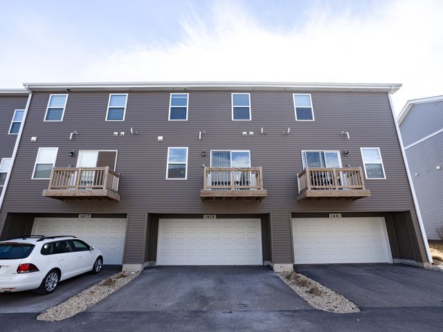 1479 Yosemite Way, Pingree Grove, IL 60140