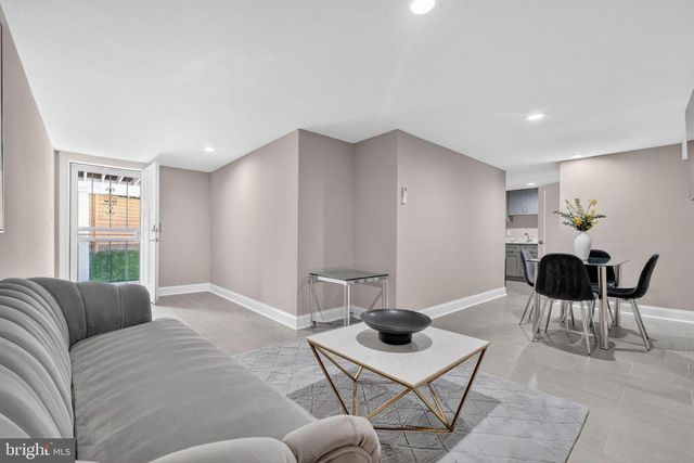 3151 NEWTON ST NE, Washington, DC 20018