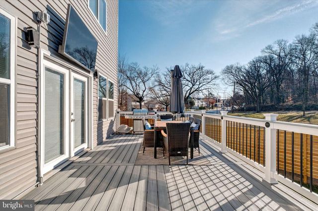 3151 NEWTON ST NE, Washington, DC 20018