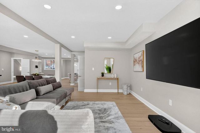 3151 NEWTON ST NE, Washington, DC 20018