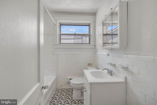 11 OAKLEY RD, Upper Darby, PA 19082