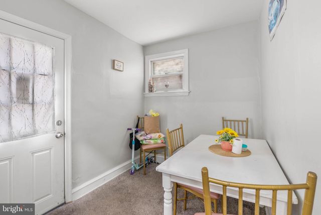 11 OAKLEY RD, Upper Darby, PA 19082
