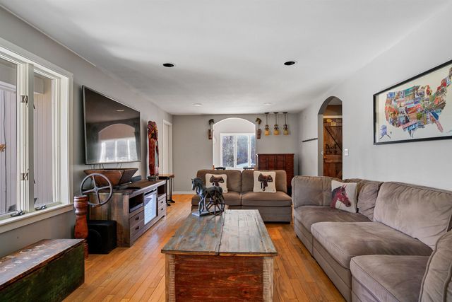 417 Candia Road, Chester, NH 03036