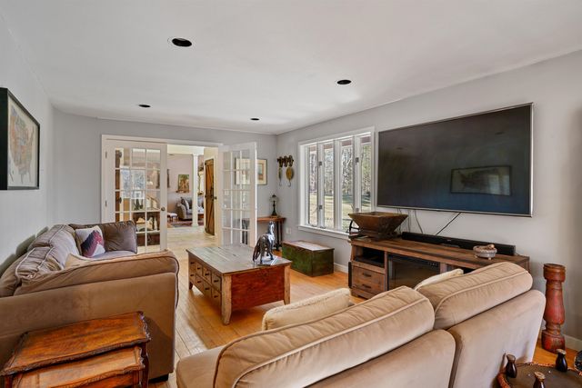 417 Candia Road, Chester, NH 03036