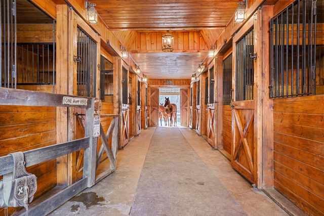 417 Candia Road, Chester, NH 03036