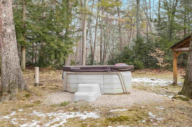 417 Candia Road, Chester, NH 03036