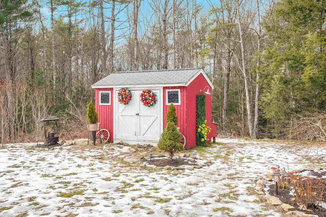 417 Candia Road, Chester, NH 03036