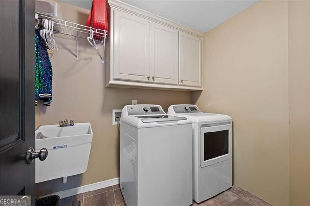 37 Creekside Court, Acworth, GA 30101