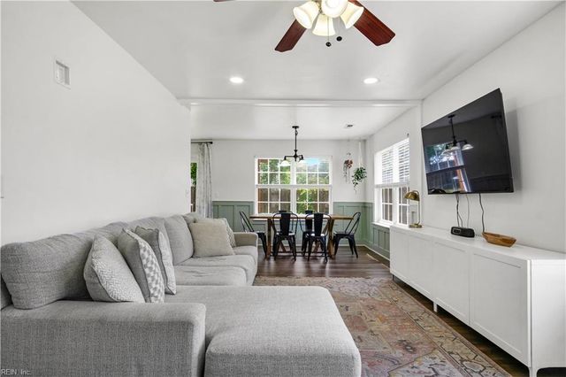 200 Chardonnay RD, Williamsburg, VA 23185
