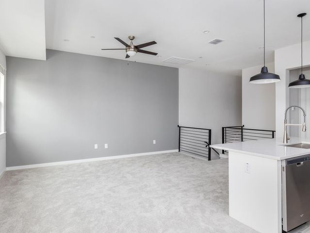 12001 Vista Parke DR 1204, Austin, TX 78726