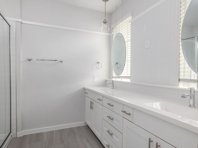 12001 Vista Parke DR 1204, Austin, TX 78726