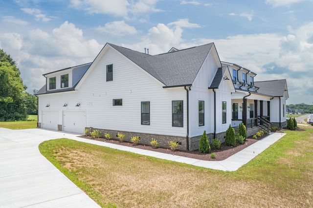 1234 Polk Ln, Columbia, TN 38401