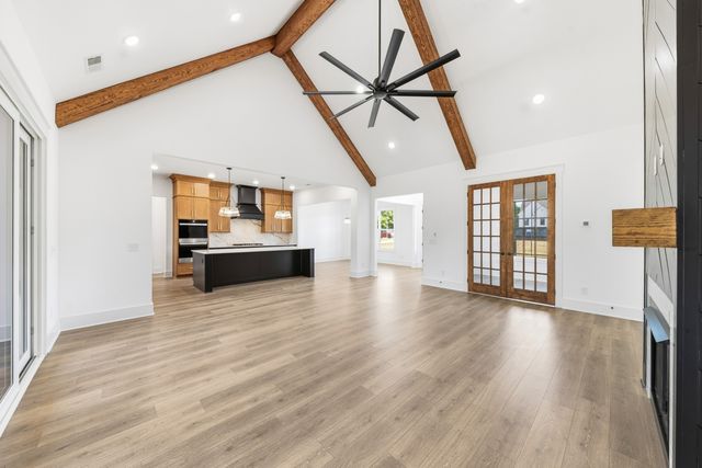 1234 Polk Ln, Columbia, TN 38401