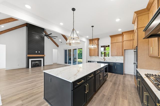 1234 Polk Ln, Columbia, TN 38401