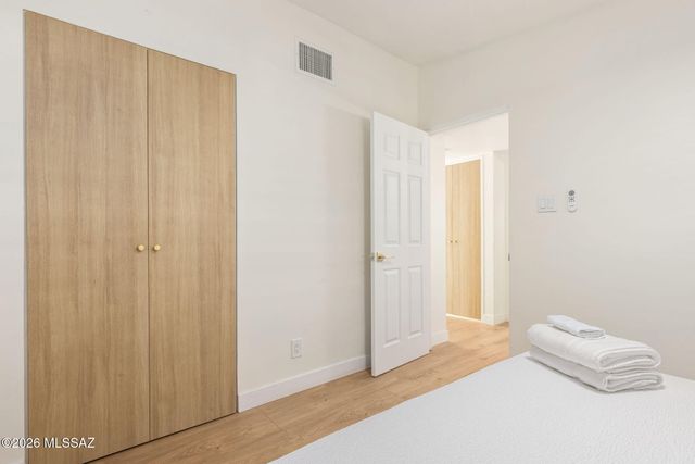 7076 E Arrowhead Drive, Tucson, AZ 85715