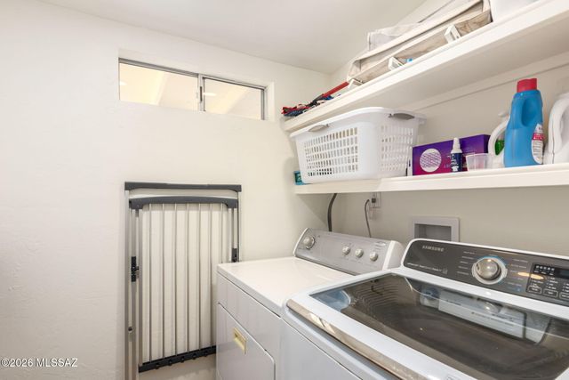 7076 E Arrowhead Drive, Tucson, AZ 85715