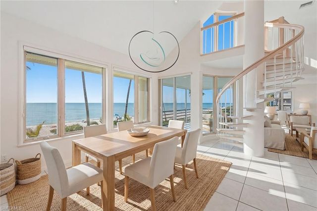 30 3rd AVE S, Naples, FL 34102