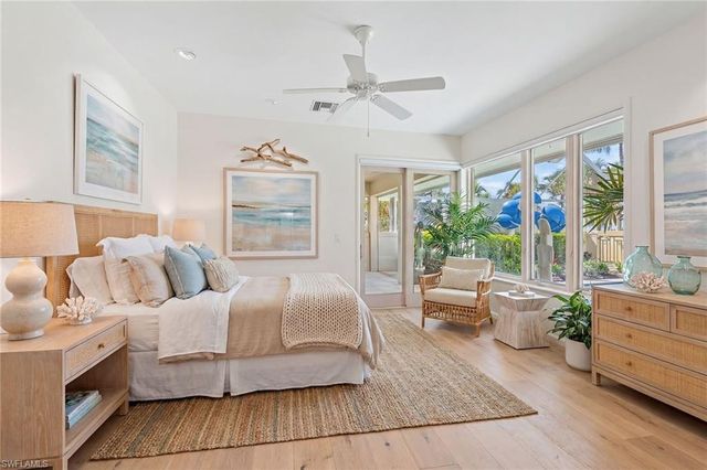 30 3rd AVE S, Naples, FL 34102