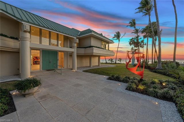 30 3rd AVE S, Naples, FL 34102