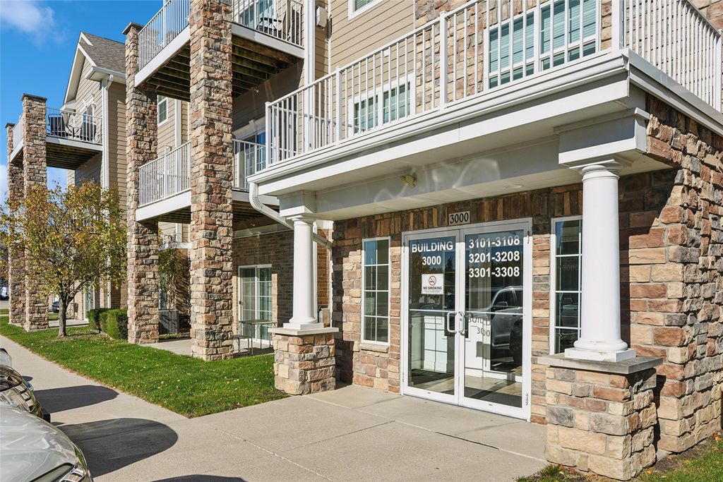 8350 Ep True Parkway 3108, West Des Moines, IA 50266