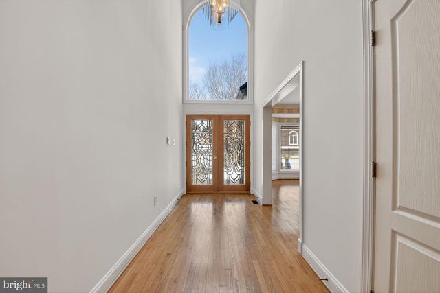 5516 THORNBUSH CT, Bethesda, MD 20814