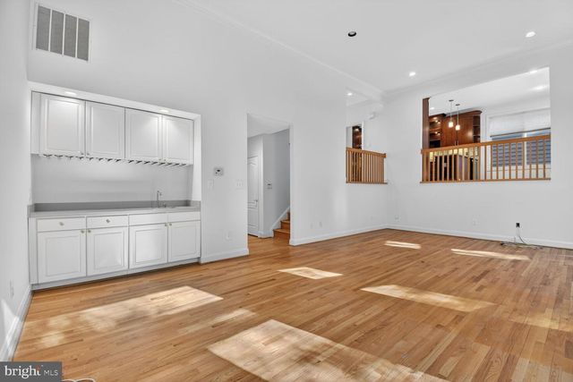 5516 THORNBUSH CT, Bethesda, MD 20814