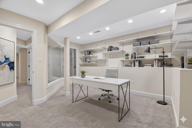 5516 THORNBUSH CT, Bethesda, MD 20814