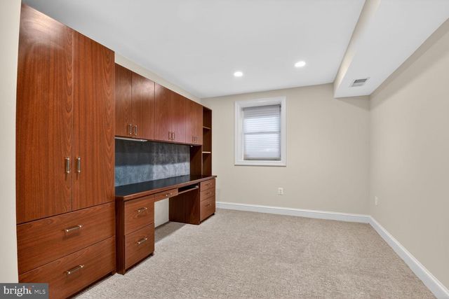 5516 THORNBUSH CT, Bethesda, MD 20814