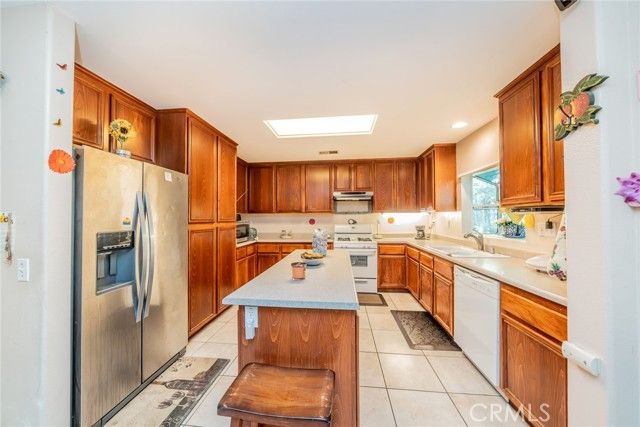 838 Classic Avenue, Beaumont, CA 92223