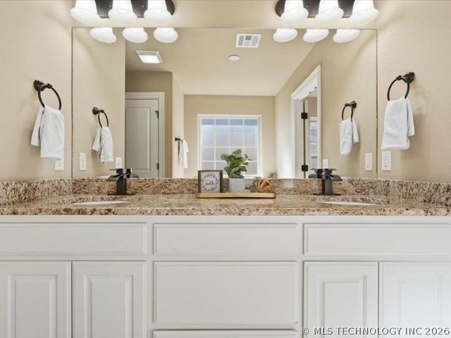 307 W 128th Street S, Jenks, OK 74037