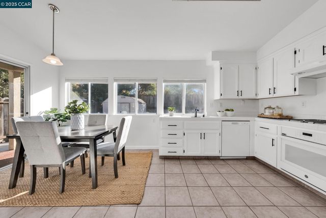 1971 Glarner St, Hollister, CA 95023