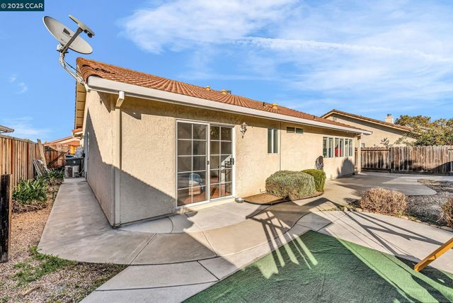 1971 Glarner St, Hollister, CA 95023