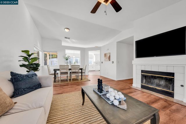 1971 Glarner St, Hollister, CA 95023