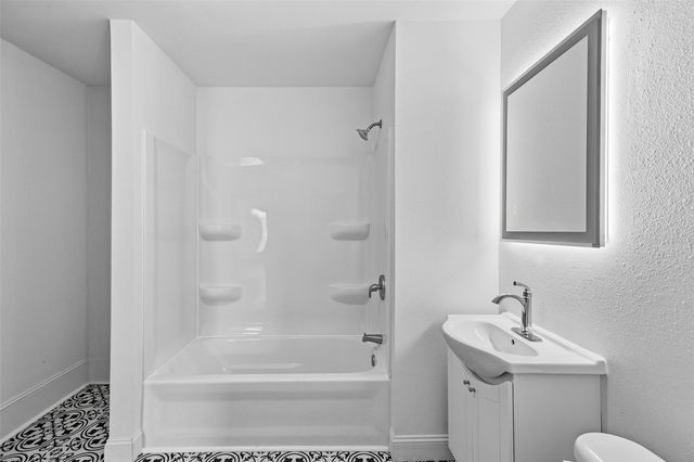 1410 7th Avenue SE, Cedar Rapids, IA 52403