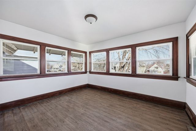 1410 7th Avenue SE, Cedar Rapids, IA 52403