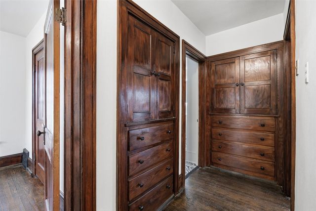 1410 7th Avenue SE, Cedar Rapids, IA 52403