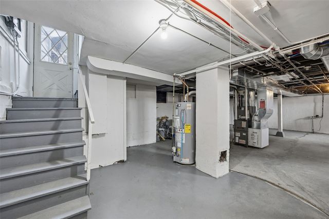 1410 7th Avenue SE, Cedar Rapids, IA 52403