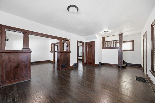 1410 7th Avenue SE, Cedar Rapids, IA 52403