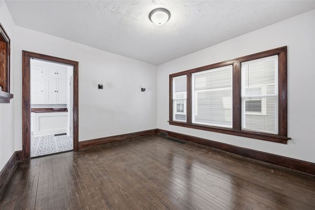 1410 7th Avenue SE, Cedar Rapids, IA 52403