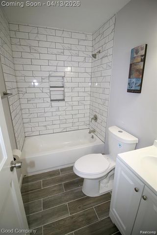 22859 Almond Avenue, Eastpointe, MI 48021