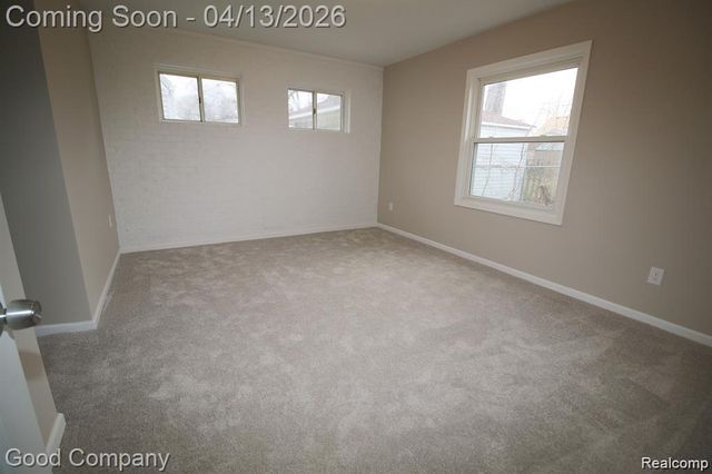 22859 Almond Avenue, Eastpointe, MI 48021