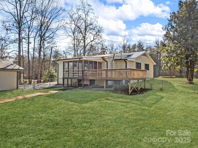 815 Peniel Road, Columbus, NC 28722