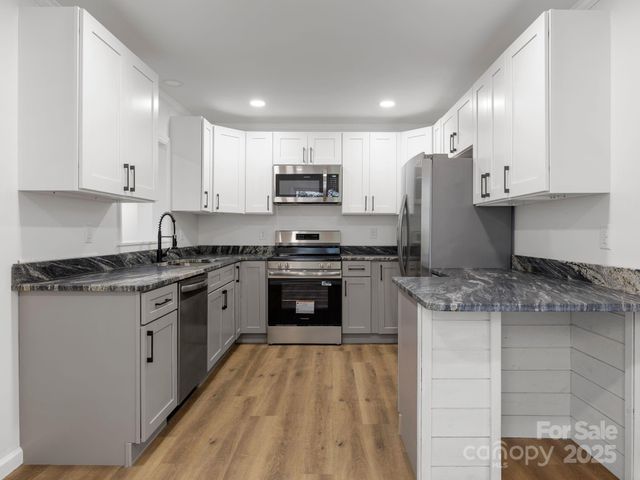 815 Peniel Road, Columbus, NC 28722