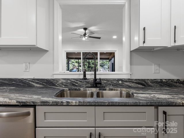 815 Peniel Road, Columbus, NC 28722