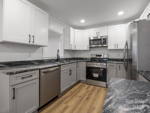 815 Peniel Road, Columbus, NC 28722