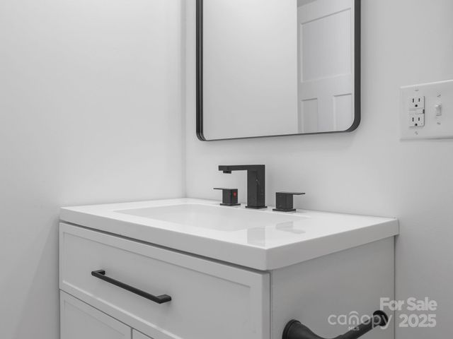 815 Peniel Road, Columbus, NC 28722