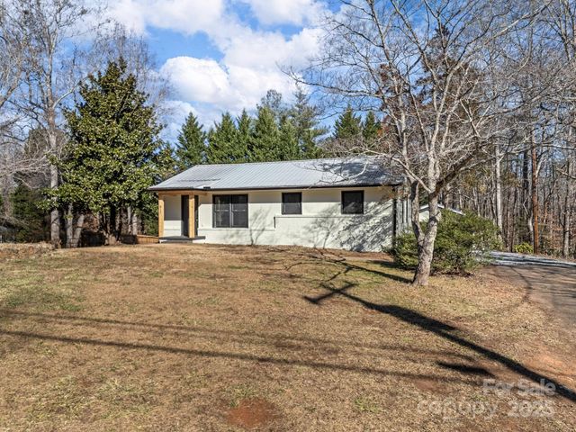 815 Peniel Road, Columbus, NC 28722