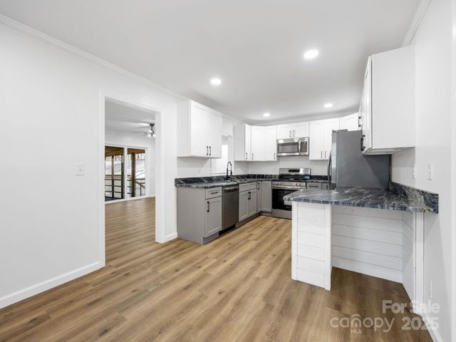 815 Peniel Road, Columbus, NC 28722