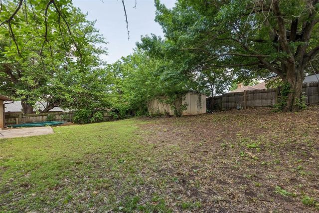 9712 Willow Wind Drive, Midwest City, OK 73130