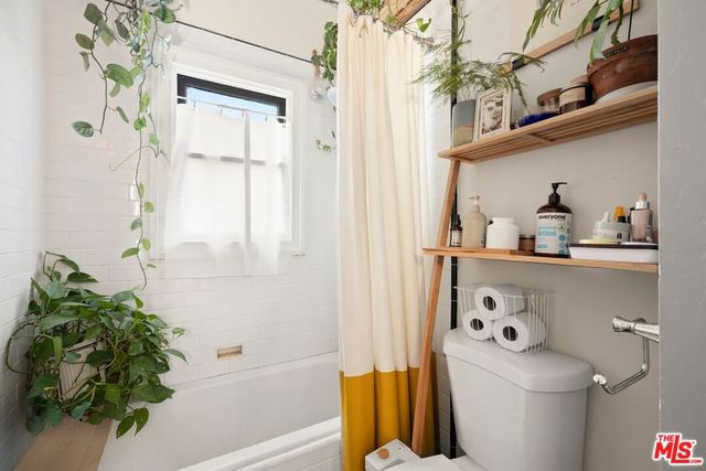 1515 Echo Park Avenue, Los Angeles, CA 90026